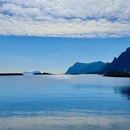 Eagle Bay - Waterfront Rorbu B *