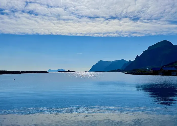 Eagle Bay - Waterfront Rorbu B *
